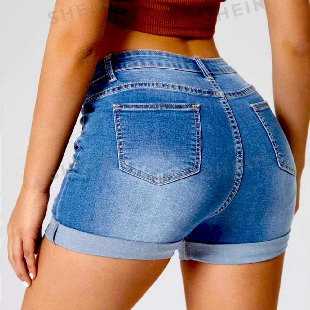 Women’s jean shorts Size M
